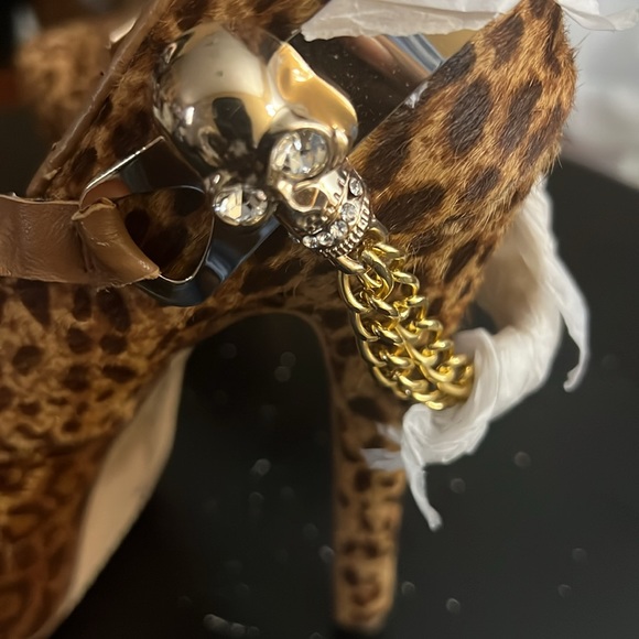 ZiGiny Skillet Skull Cheetah Print Stiletto Heals Women's Heel's.  Size 7.  NWOT - Picture 7 of 9